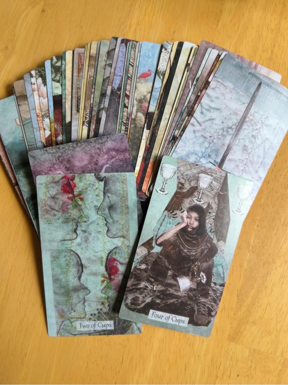 The Textured Tarot - Picture 3 of 4